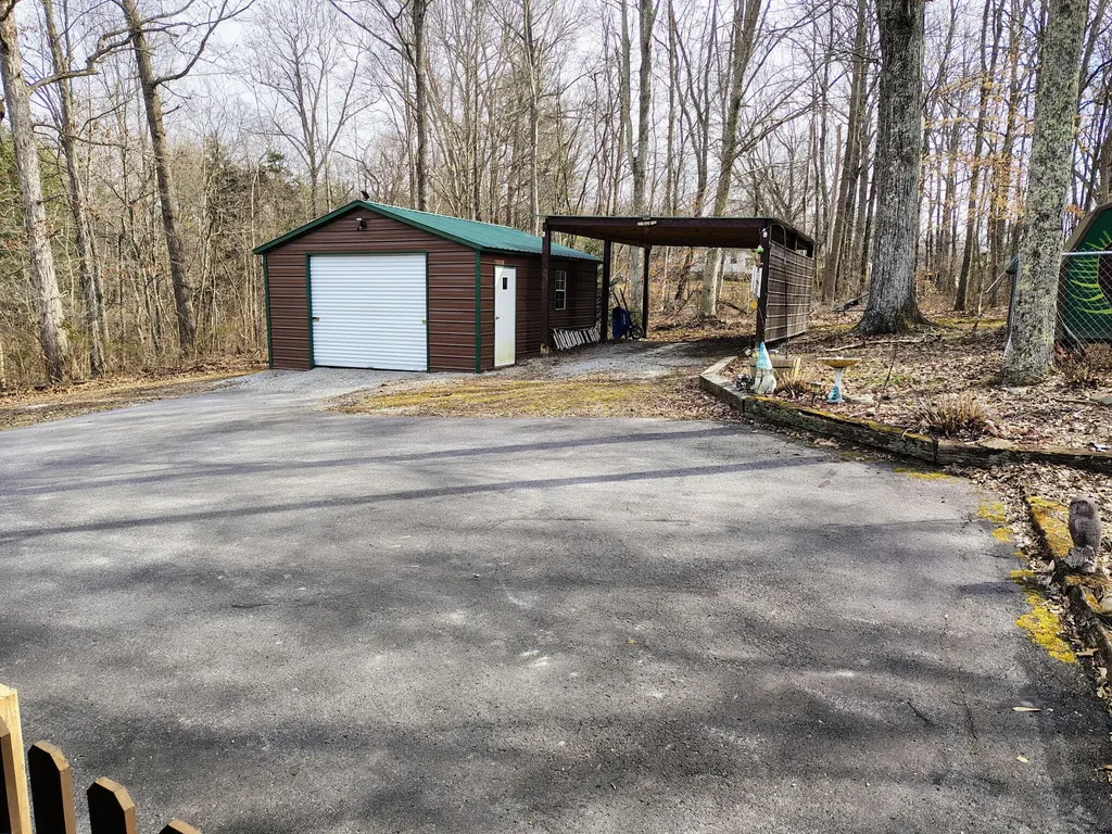 215 Old Log Lick Road Winchester KY 40391