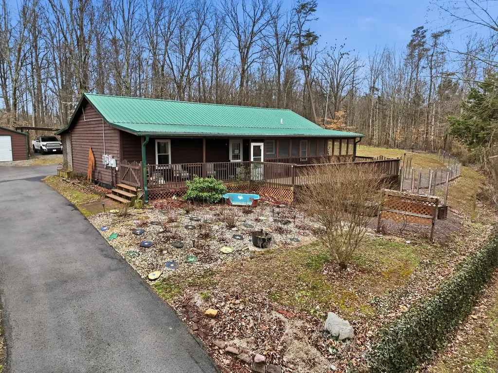 215 Old Log Lick Road Winchester KY 40391