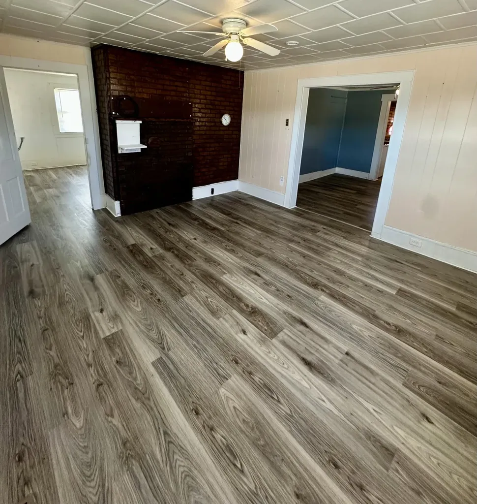 556 W Columbia Avenue Monticello KY 42633