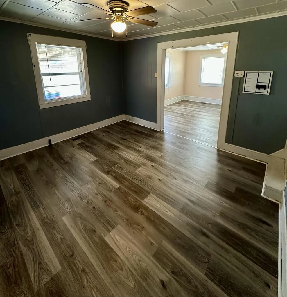 556 W Columbia Avenue Monticello KY 42633