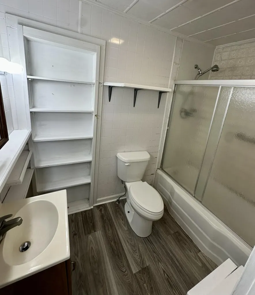 556 W Columbia Avenue Monticello KY 42633