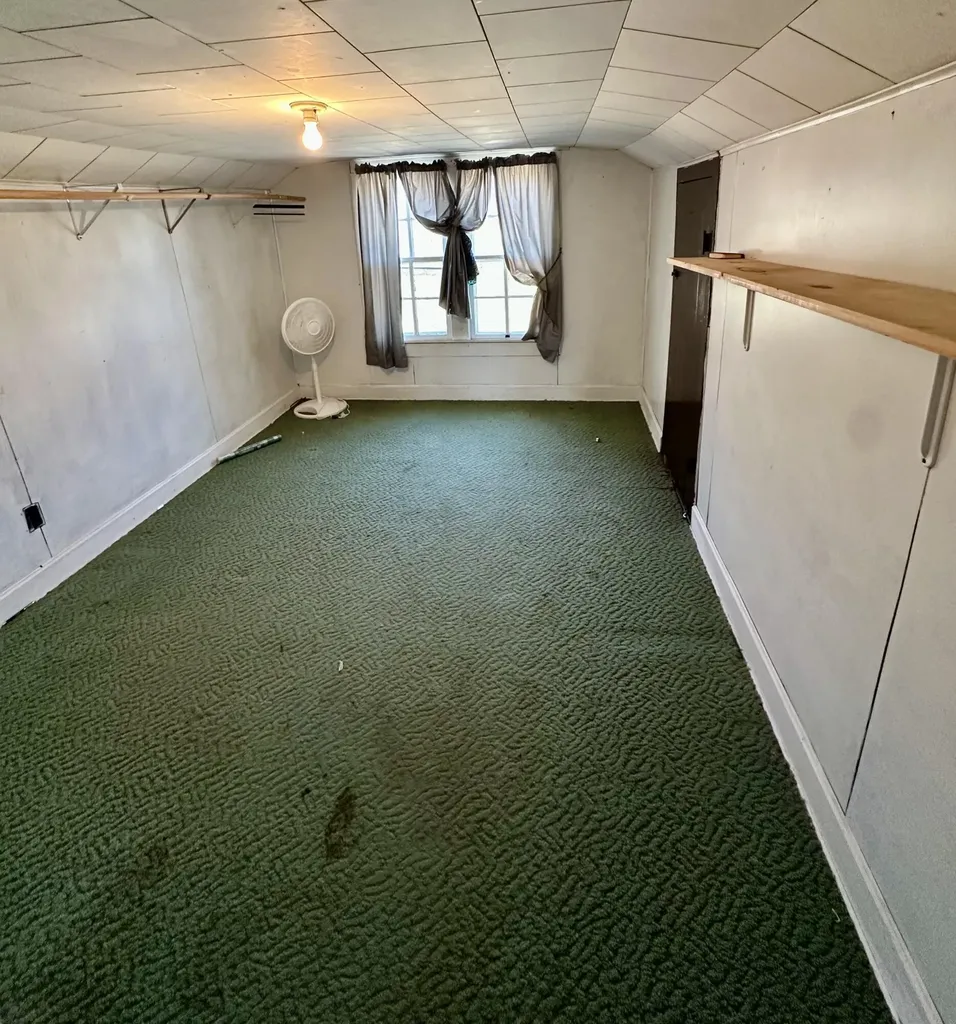 556 W Columbia Avenue Monticello KY 42633