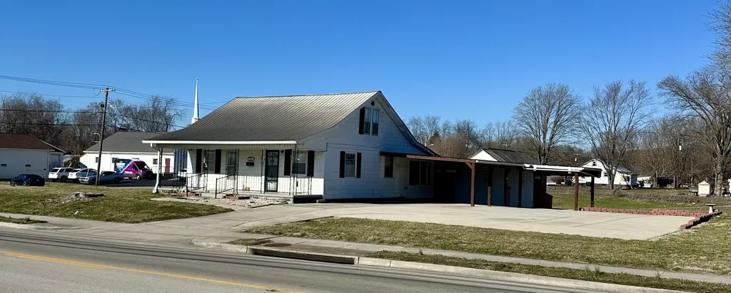 556 W Columbia Avenue Monticello KY 42633