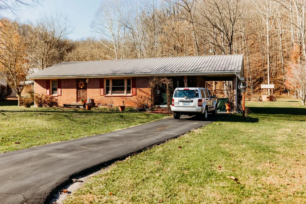 1057 Ky-36 Highway Frenchburg KY 40322