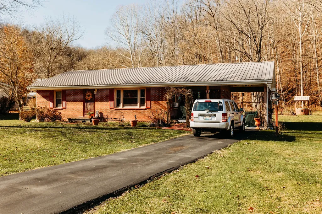 1057 Ky-36 Highway Frenchburg KY 40322