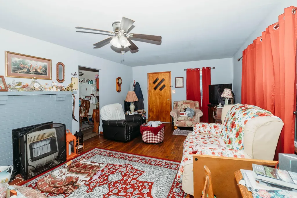 1057 Ky-36 Highway Frenchburg KY 40322