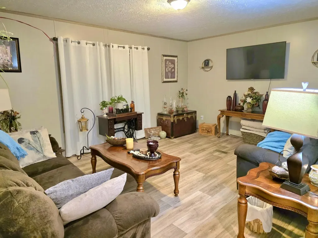 2701 Kentucky 30 Booneville KY 41314
