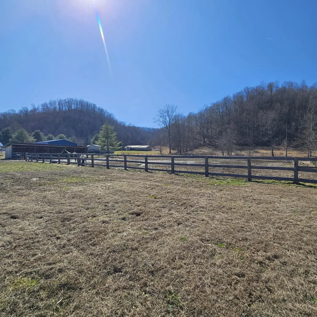 25 Brookwood Lane Morehead KY 40351