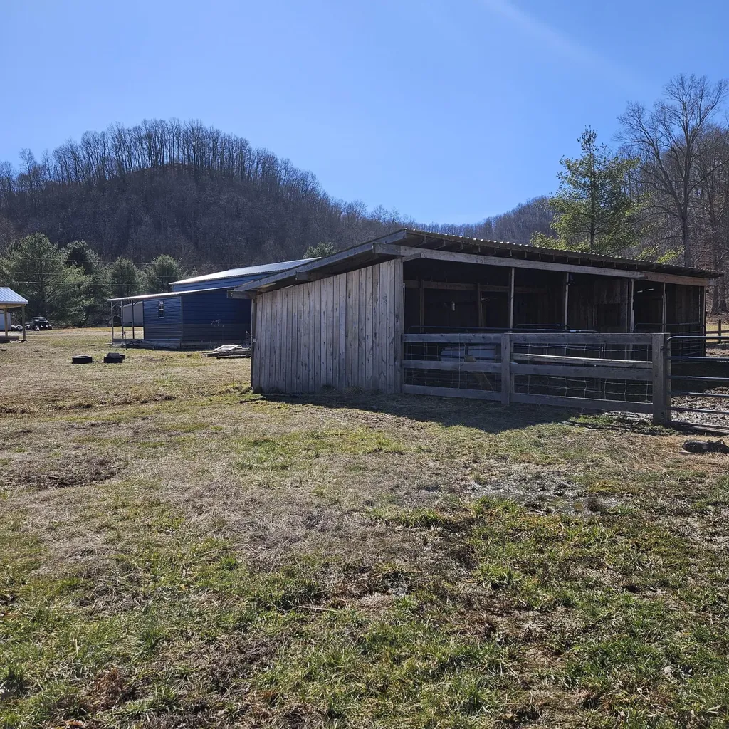 25 Brookwood Lane Morehead KY 40351