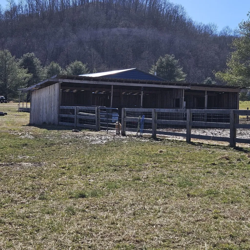 25 Brookwood Lane Morehead KY 40351