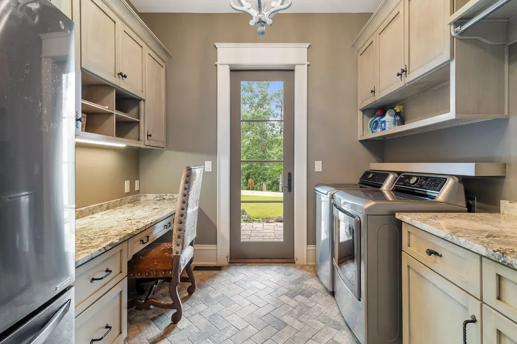 960 Jack Rakes Road Bradfordsville KY 40009