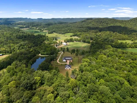 960 Jack Rakes Road Bradfordsville KY 40009