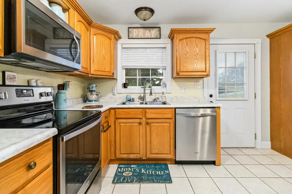 31 Daisy Drive London KY 40744