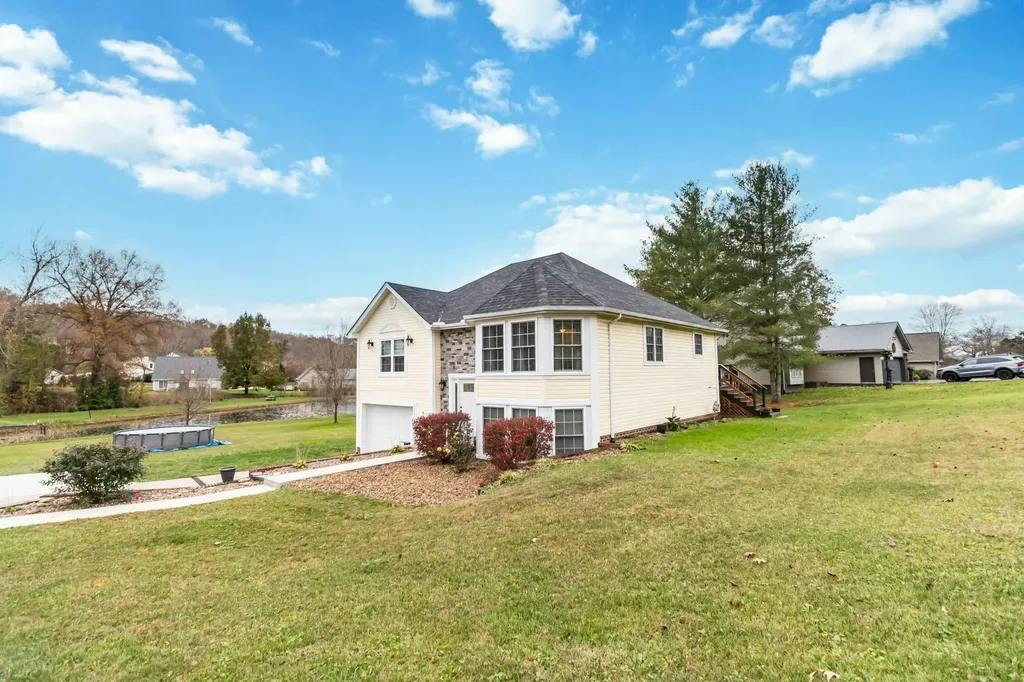 31 Daisy Drive London KY 40744