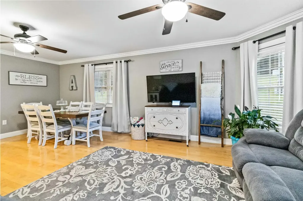 31 Daisy Drive London KY 40744