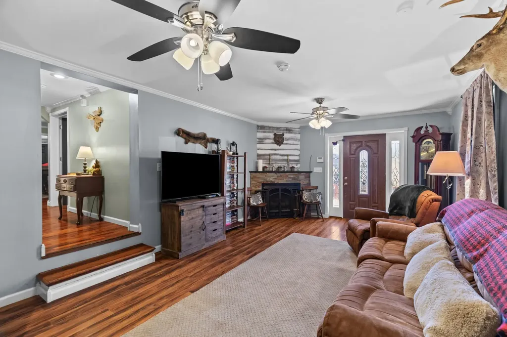 15379 State Highway 190 Pineville KY 40977