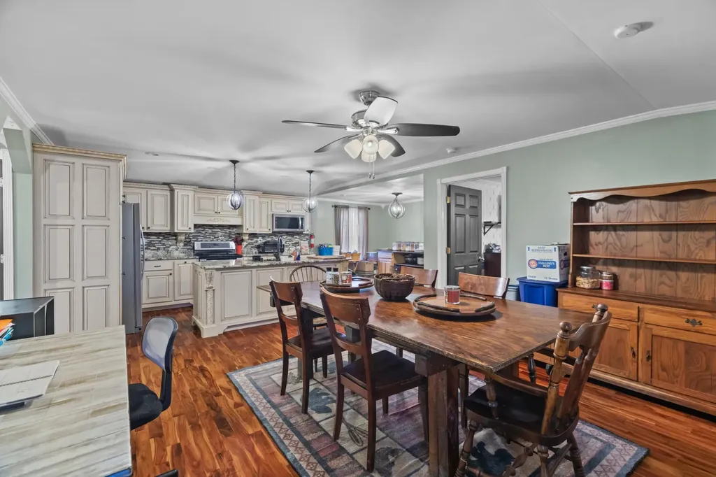 15379 State Highway 190 Pineville KY 40977
