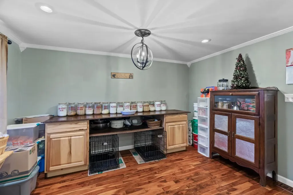 15379 State Highway 190 Pineville KY 40977