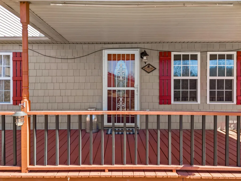 15379 State Highway 190 Pineville KY 40977