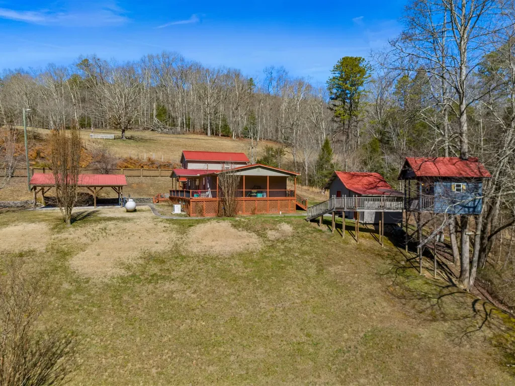 15379 State Highway 190 Pineville KY 40977