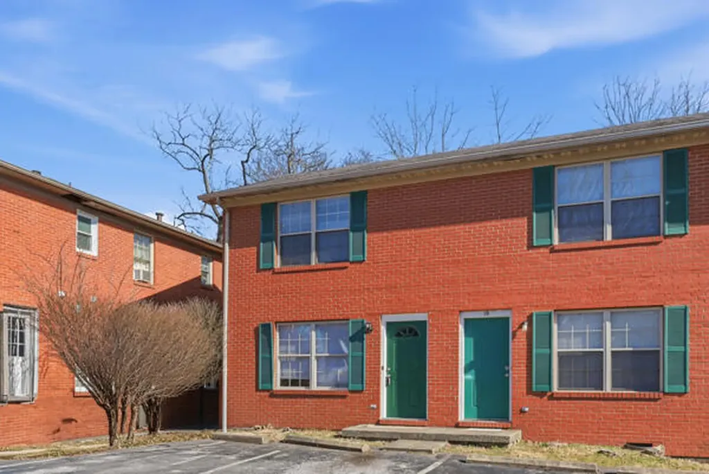 305 Lake Street Nicholasville KY 40356