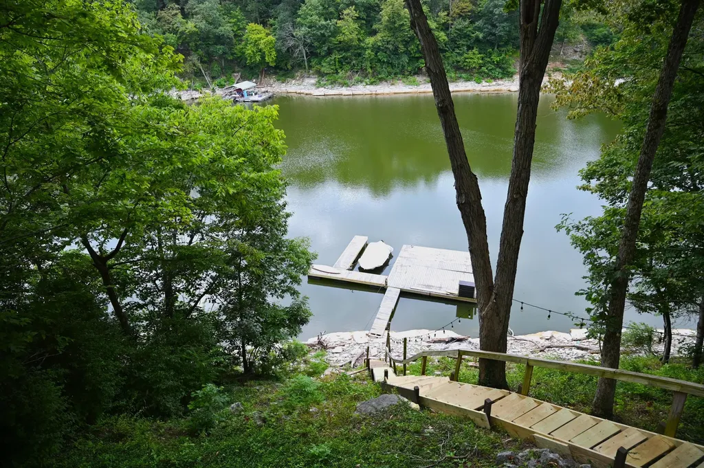 1686 Wells Landing Road Danville KY 40422