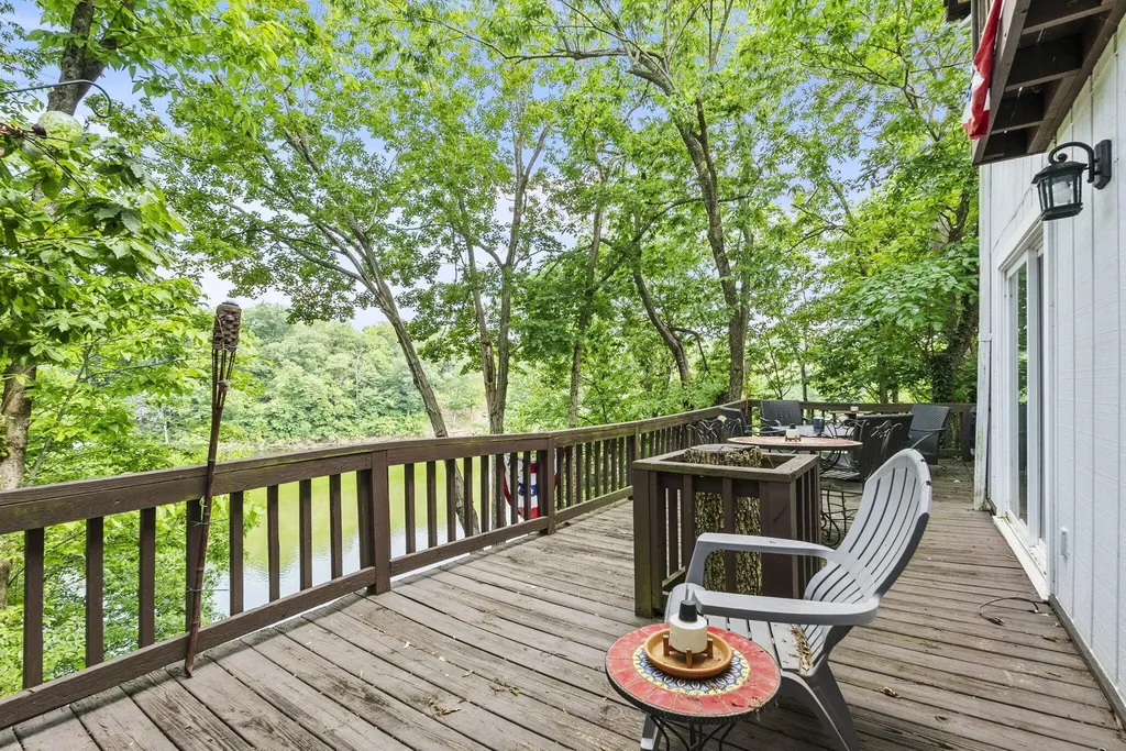 1686 Wells Landing Road Danville KY 40422