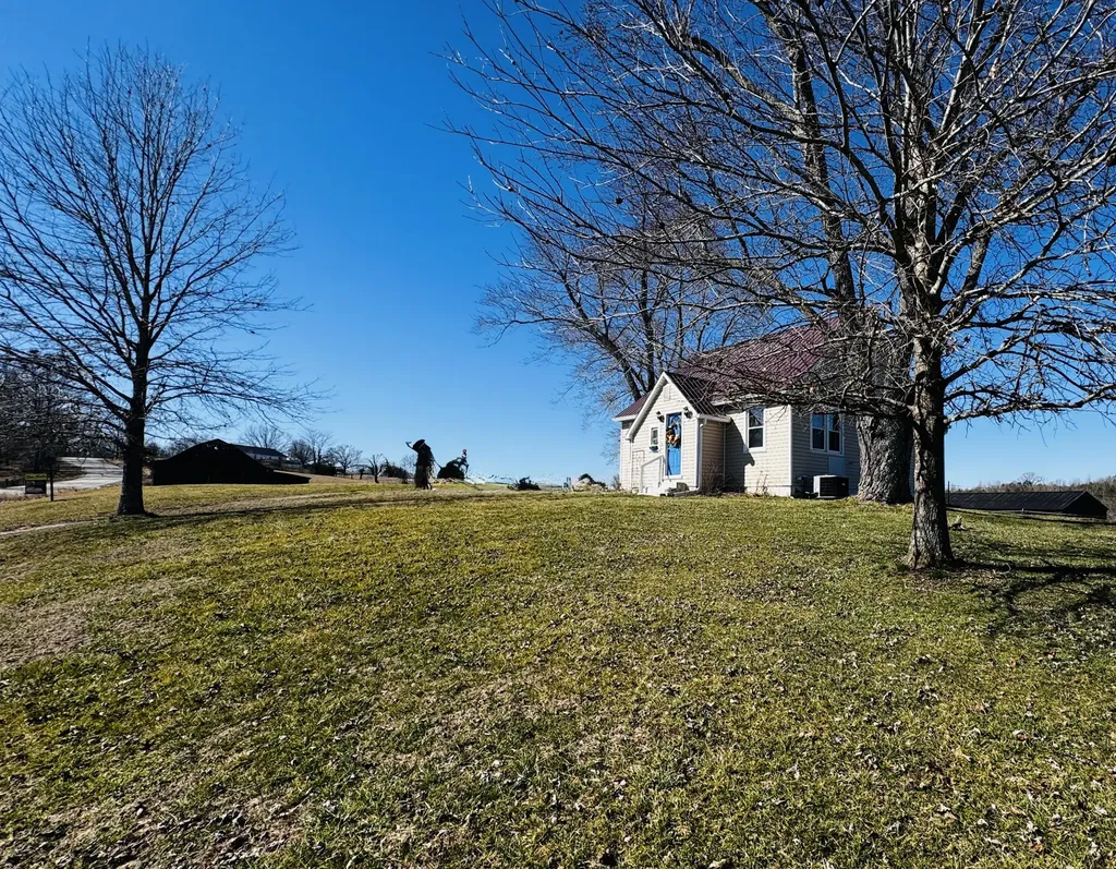 1188 Fairview Road Lawrenceburg KY 40342