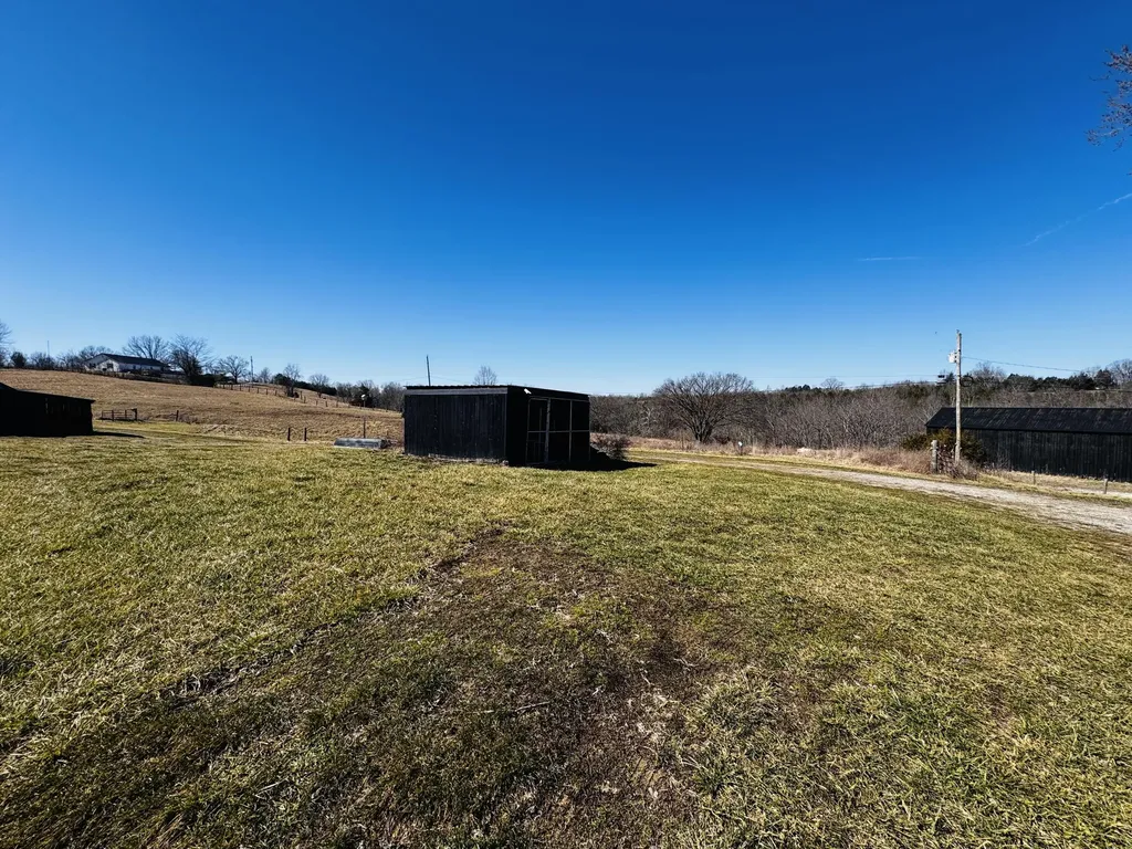 1188 Fairview Road Lawrenceburg KY 40342