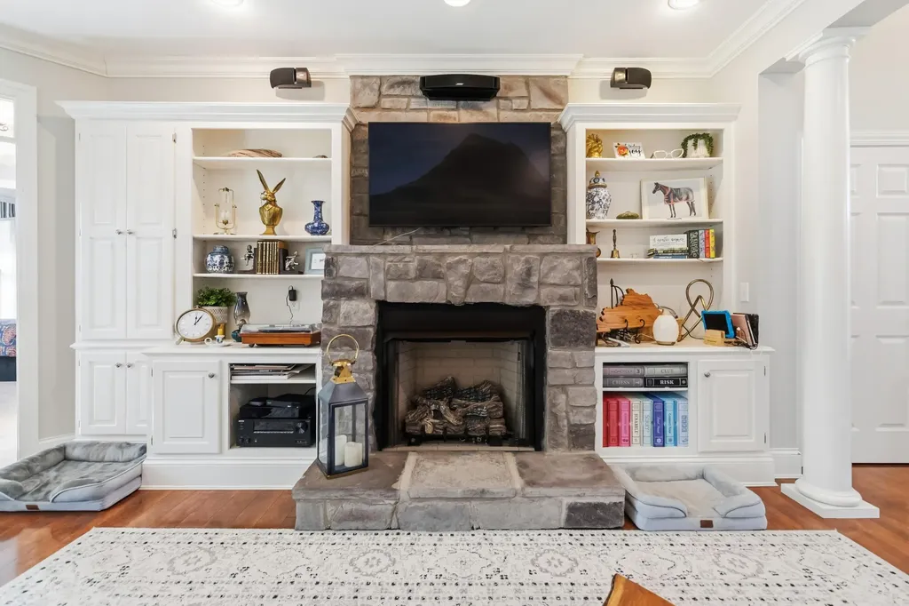 231 Colson Drive Bronston KY 42518