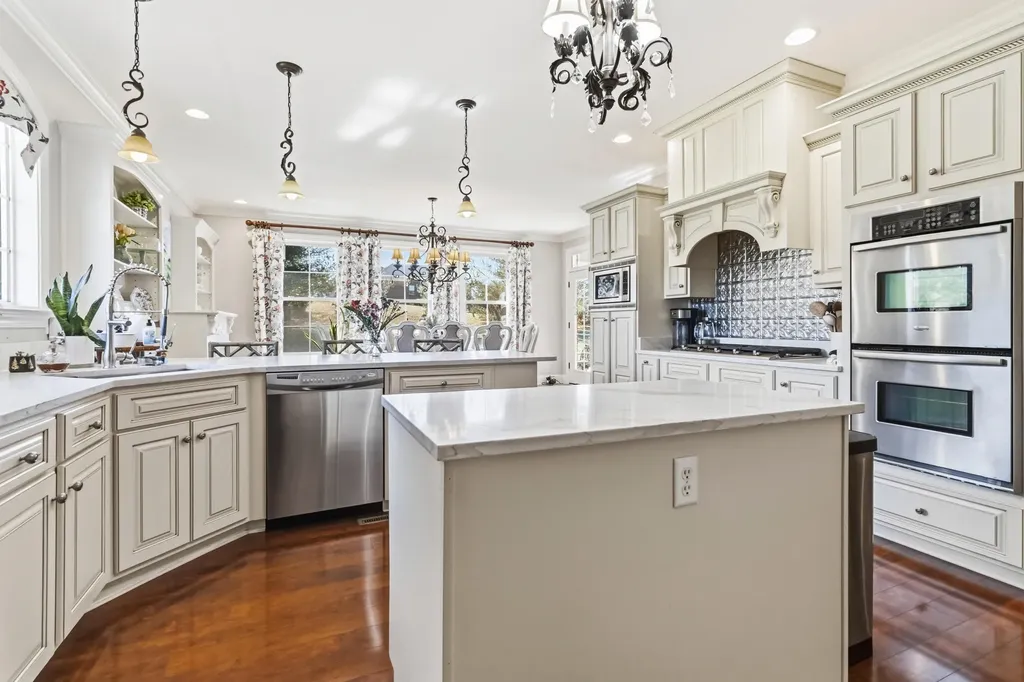 231 Colson Drive Bronston KY 42518