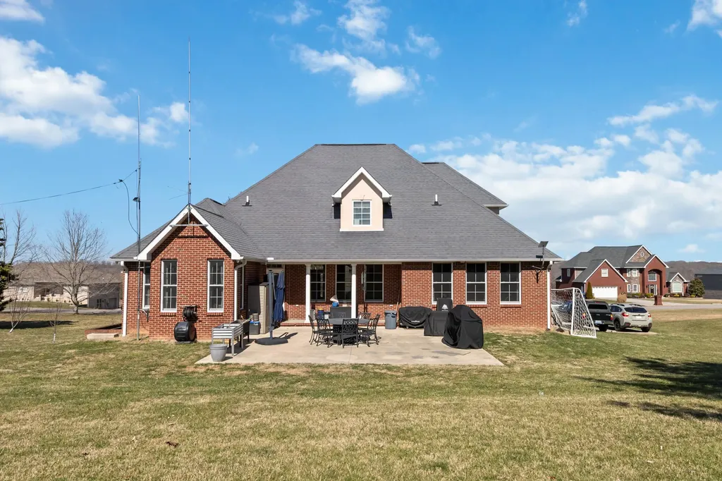 231 Colson Drive Bronston KY 42518