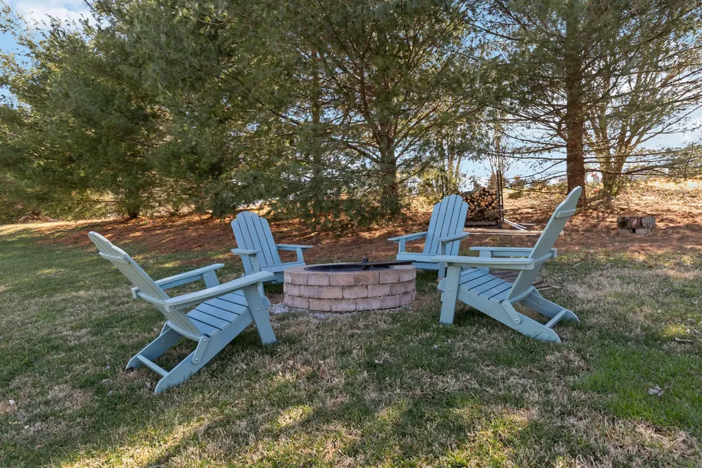 231 Colson Drive Bronston KY 42518