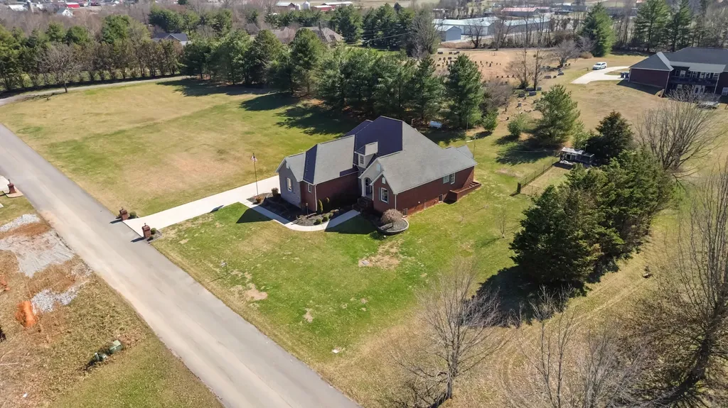 231 Colson Drive Bronston KY 42518
