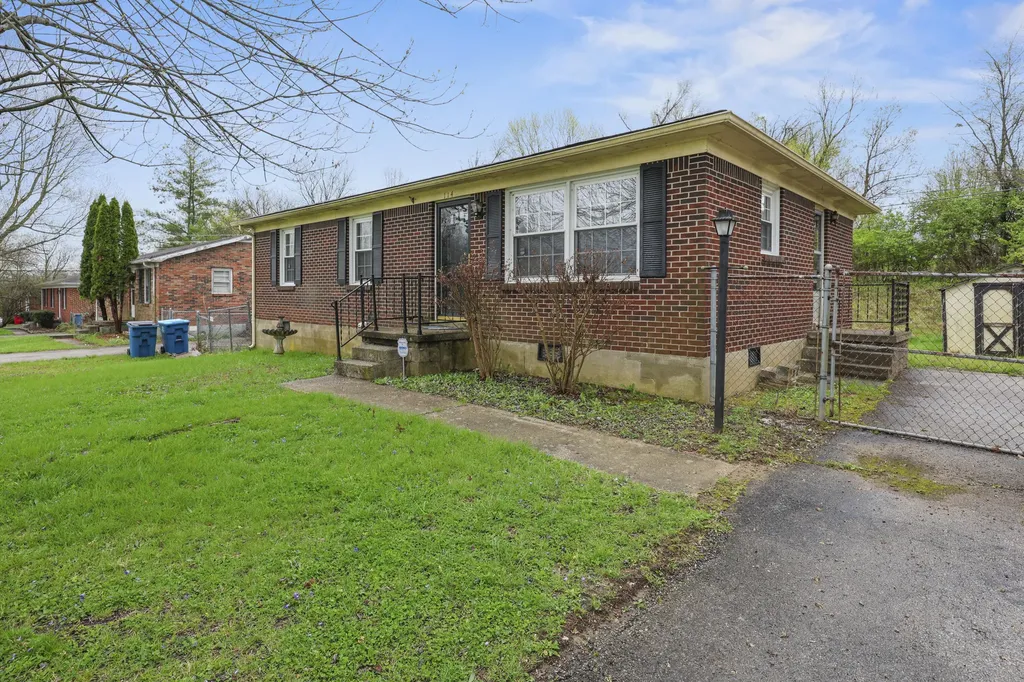 114 Edgewood Drive Frankfort KY 40601