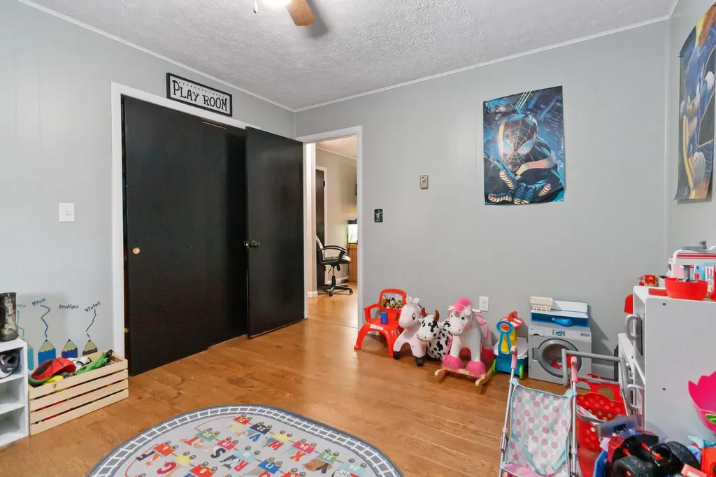 1466 Webb Ridge Road Russell Springs KY 42642