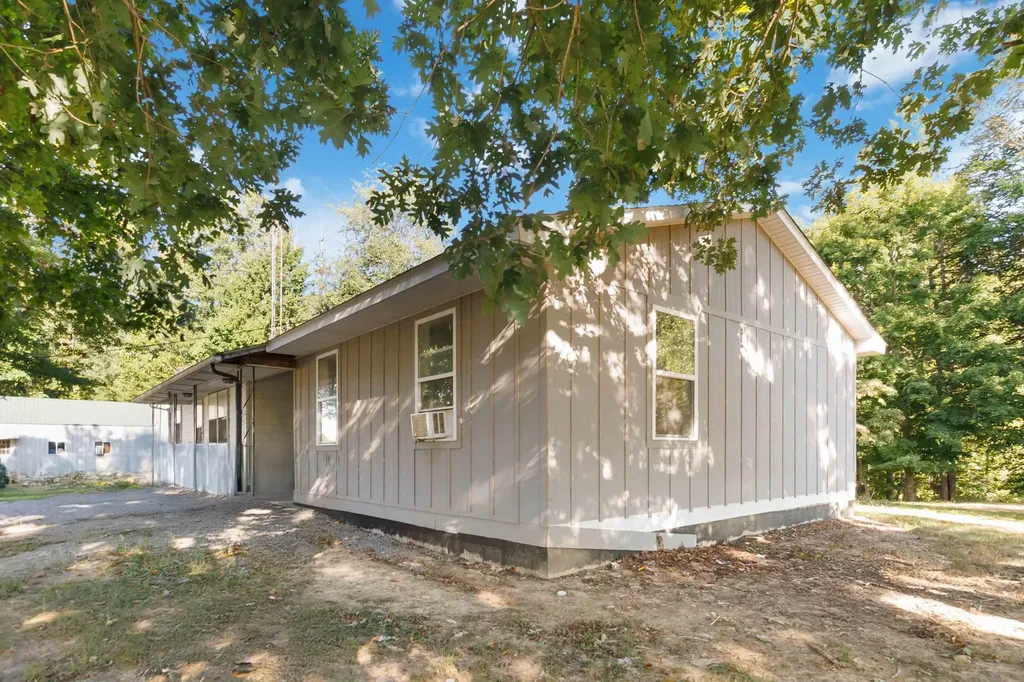 1466 Webb Ridge Road Russell Springs KY 42642