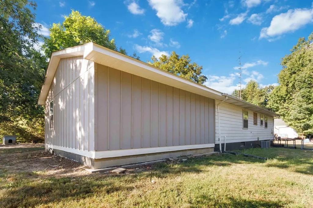 1466 Webb Ridge Road Russell Springs KY 42642