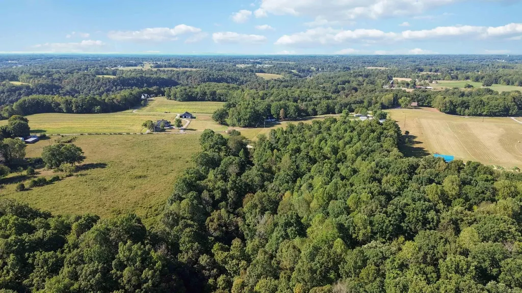 1466 Webb Ridge Road Russell Springs KY 42642