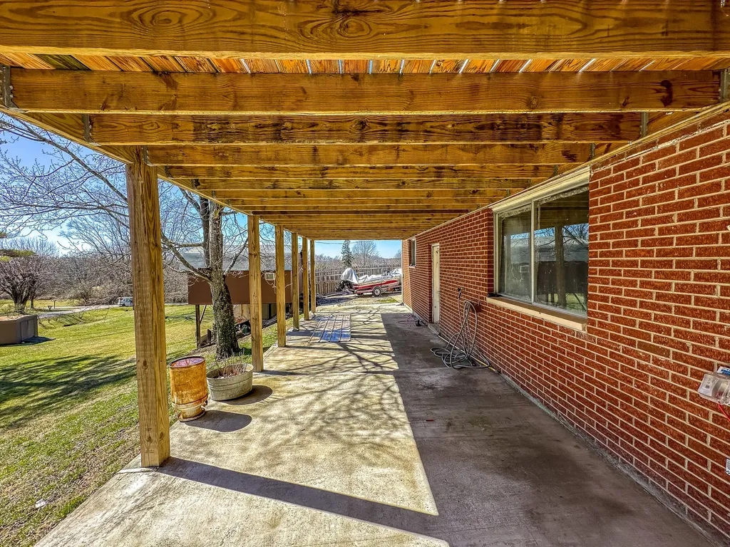 402 Rosedale Avenue London KY 40741