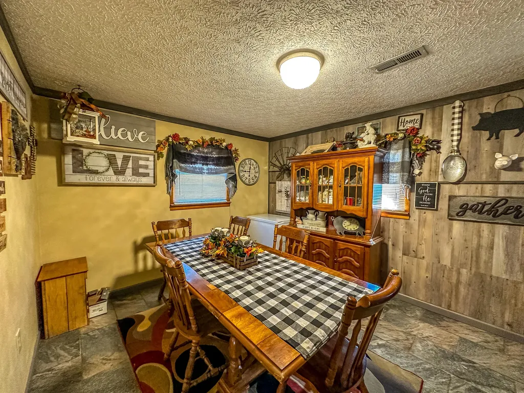 402 Rosedale Avenue London KY 40741