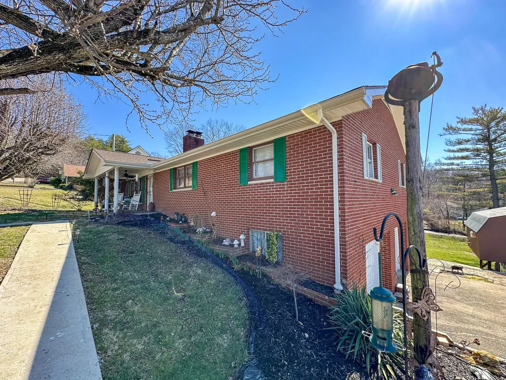402 Rosedale Avenue London KY 40741