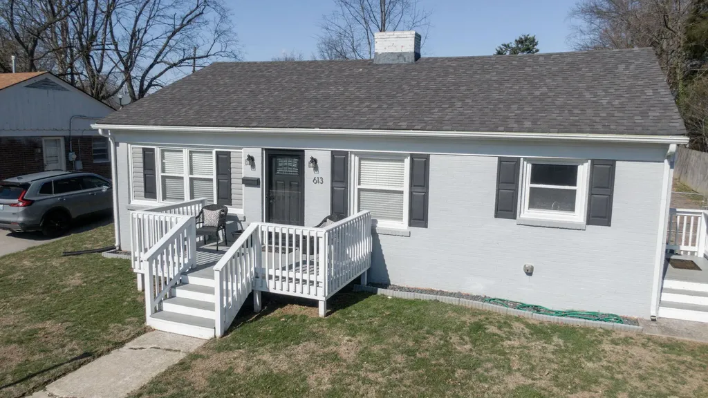 613 Stratford Drive Lexington KY 40503