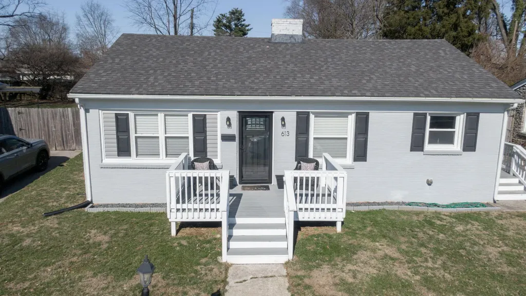 613 Stratford Drive Lexington KY 40503
