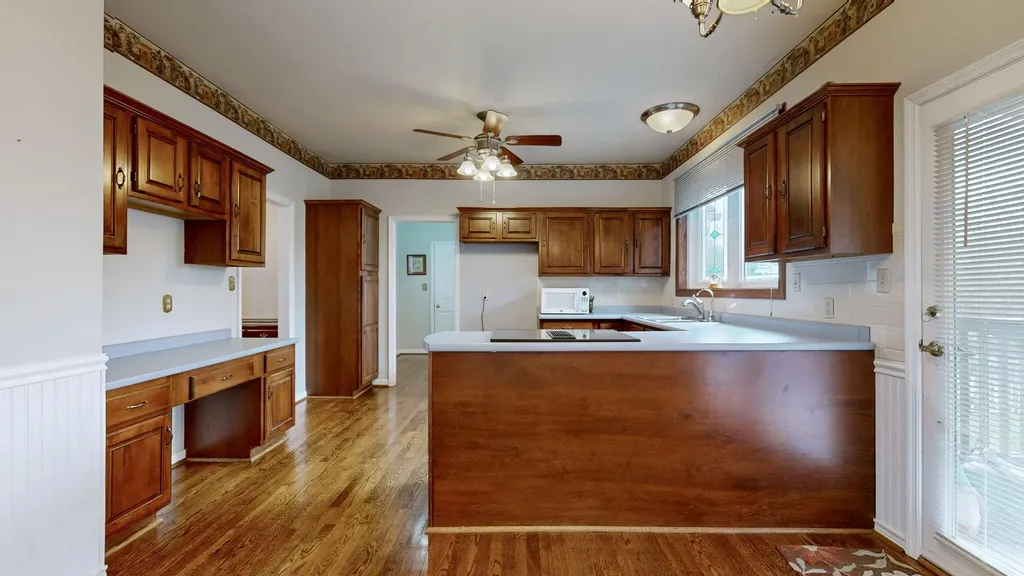 4683 Ironbridge Drive Lexington KY 40515