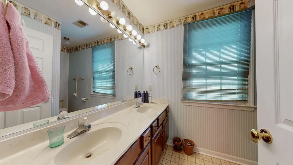 4683 Ironbridge Drive Lexington KY 40515