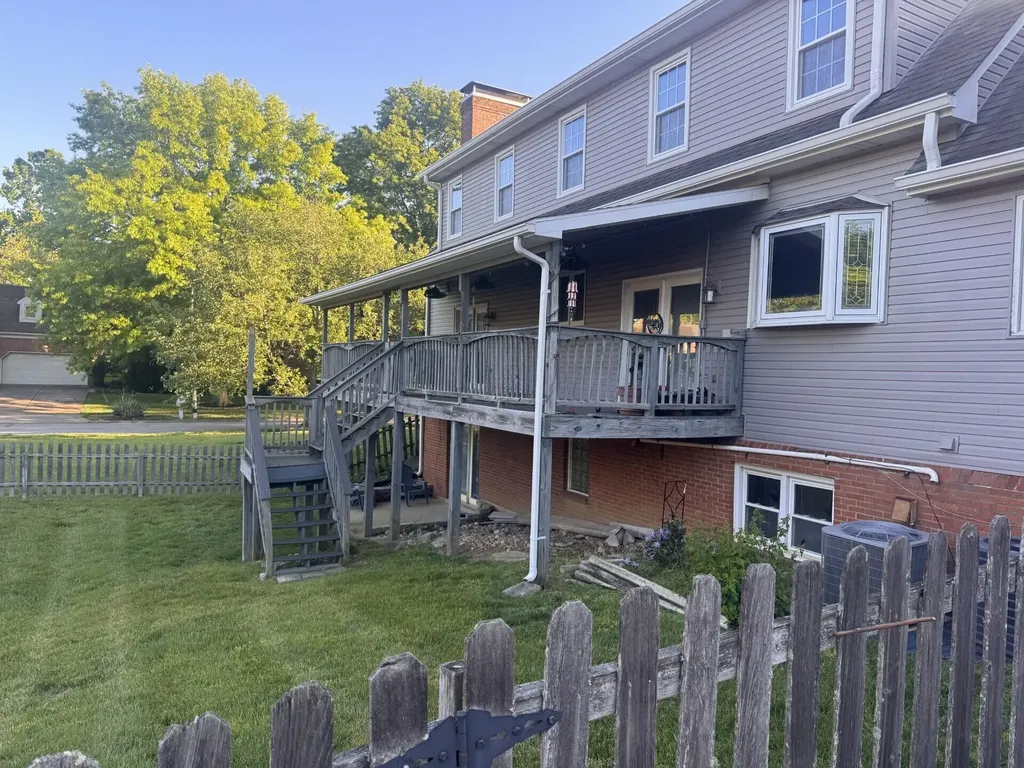 4683 Ironbridge Drive Lexington KY 40515