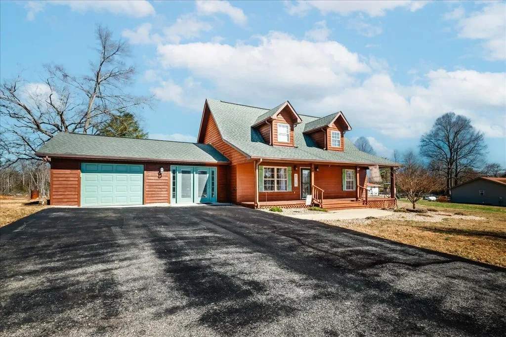210 Cox Smith Lane Corbin KY 40701