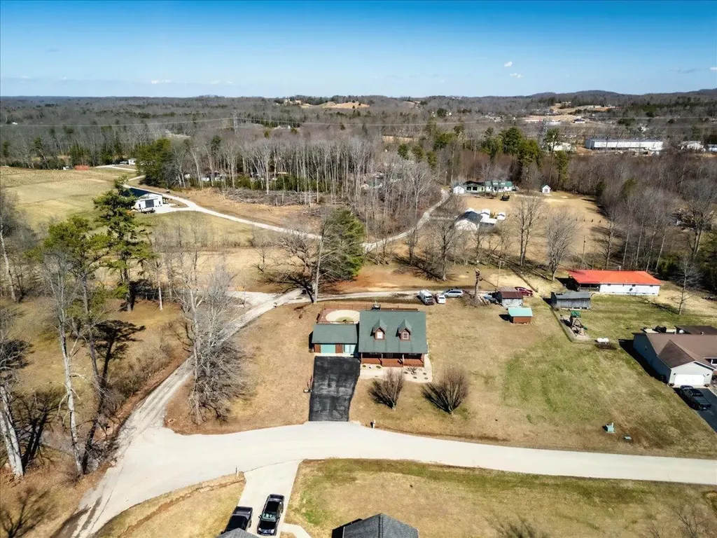 210 Cox Smith Lane Corbin KY 40701