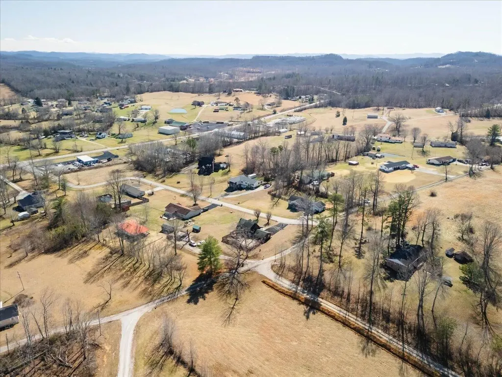 210 Cox Smith Lane Corbin KY 40701